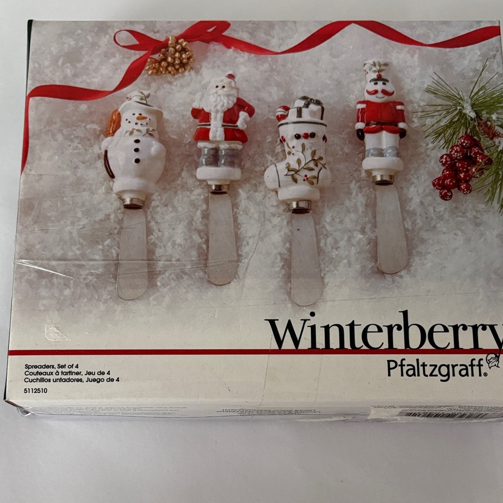 Pfaltzgraff Winterberry Holiday Spreader Set